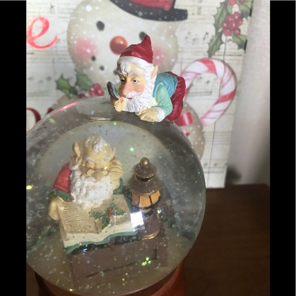 San Francisco Vintage Santa Elf Musical Snow Globe - Picture 3 of 10